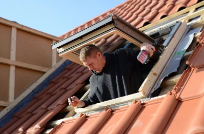 Pose de fenêtres de toit Velux à Charpentry